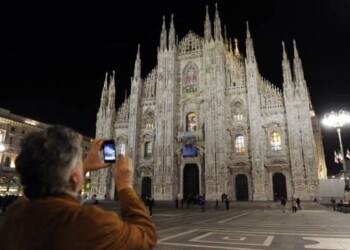Guardia giurata accoltella un collega