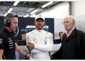 Lewis Hamilton dedica il titolo a Lauda: “Mio mentore”