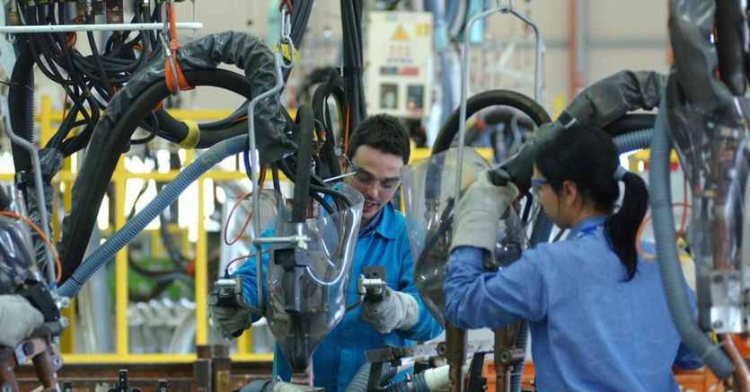 L’occupazione cresce, ma nel terziario e “povera”