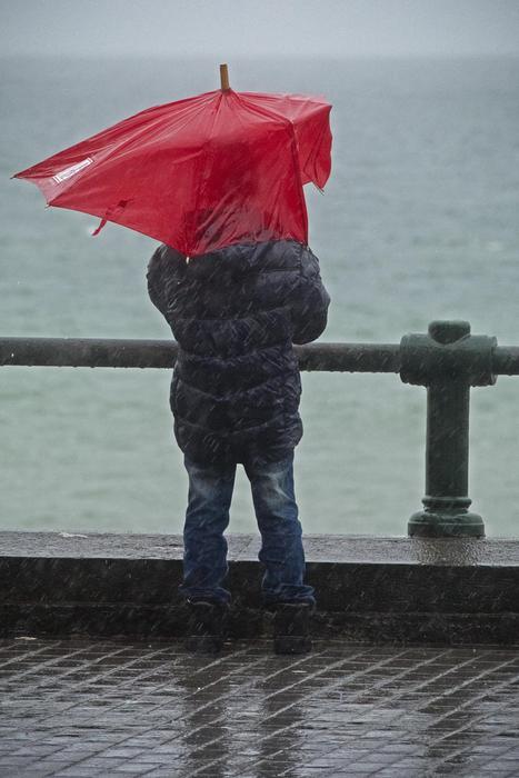Maltempo: codice giallo su costa