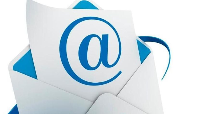 Manovra, arriva domicilio digitale: multe via web