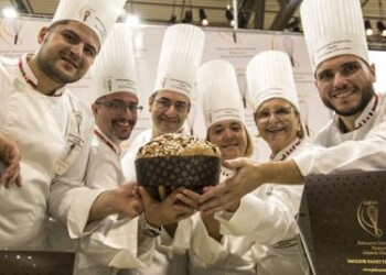 Natale: arriva l’era del global-panettone, al via gara per il migliore del mondo 