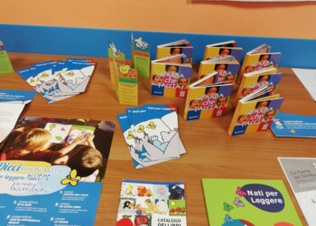 Ospedale Galliera regala libro a neonati