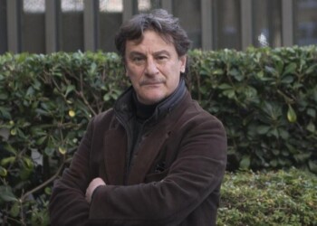 Paura per Giorgio Tirabassi: l’attore colpito da un infarto e operato. “Sto bene e in buone mani”