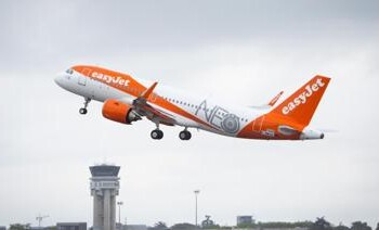 Sostenibilità: easyJet prima compagnia a volare a zero impatto CO2  