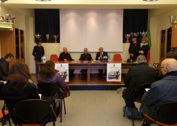 Truffe agli anziani: corsi in parrocchia