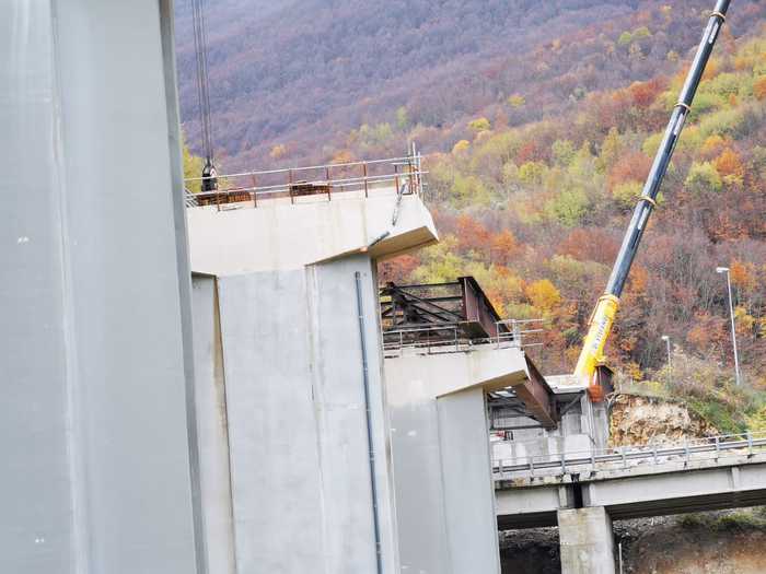 A24, riaperto casello Tornimparte