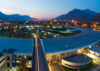 Acceso il supermicroscopio più potente di sempre