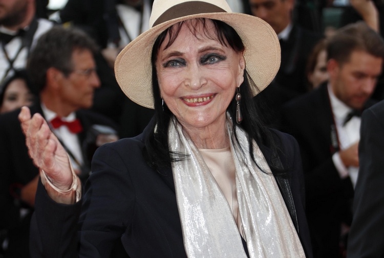Addio ad Anna Karina, attrice simbolo della Nouvelle Vague e musa di Godard