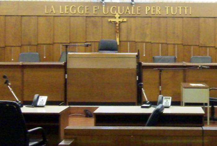 Aggredito Gip del tribunale di Cosenza