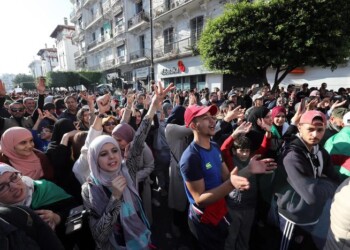 Algeria: manifestazioni anti-voto