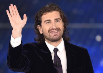 Applausi per Alessandro Siani a Cosenza