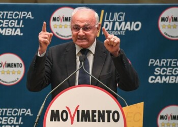 Banche, Lannutti: faccio passo indietro