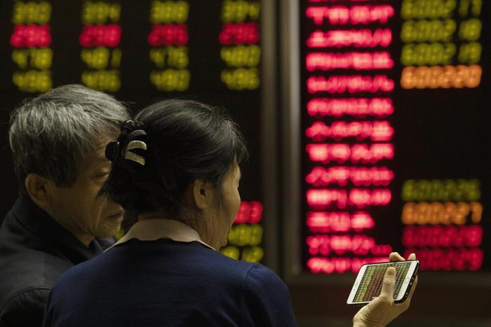 Borsa: Hong Kong positiva, apre a +0,06%