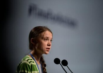 Clima, l’attacco di Greta: “Leader fingono di agire ma non fanno quasi nulla” 