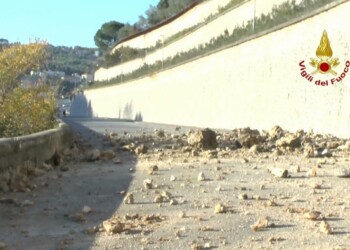 Frane su 2 strade centro Cosenza, chiuse
