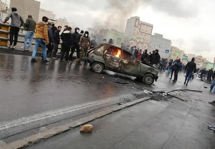 Iran: oltre 2000 arresti nelle proteste