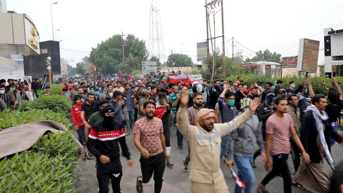Iraq: protesta blocca pozzi petroliferi