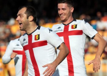 Magia e rosso per Pandev, Lecce-Genoa pari-show
