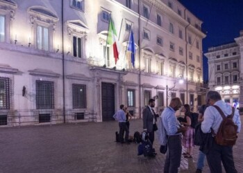 Manovra: Iv punta i piedi sulle tasse. Vertice Governo-maggioranza a Palazzo Chigi