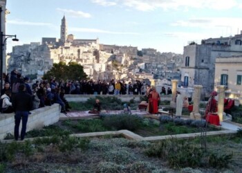 Matera, con il presepe vivente è già Natale