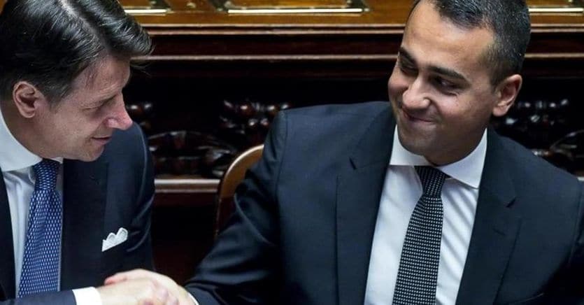 Mes, verso la risoluzione di maggioranza con l’opposizione in piazza