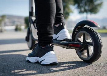 Mobilità: 2,5 mln italiani hanno usato monopattino nel 2019 