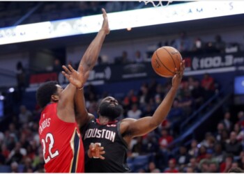 Nba: giallo su canestro, Houston vuole rigiocare con S.Antonio
