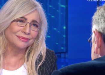 Occhi lucidi, l’ultima promessa al padre, l’amore svelato: il Bonolis che non ti aspetti