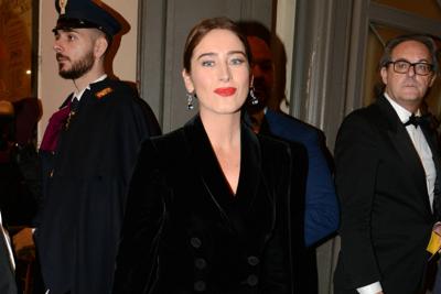 Scala, Boschi stupisce in Armani e Patti Smith in pantaloni: tutti i look