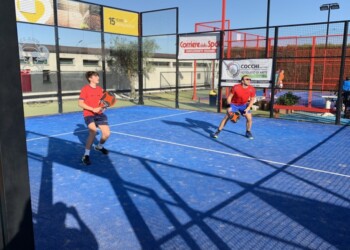Che sia per semplice divertimento o per seguire la moda del momento, sempre più persone si stanno avvicinando al padel