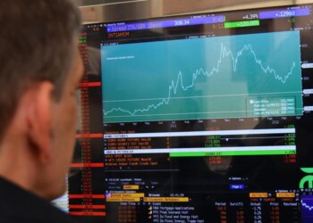Spread Btp Bund stabile a 164 punti