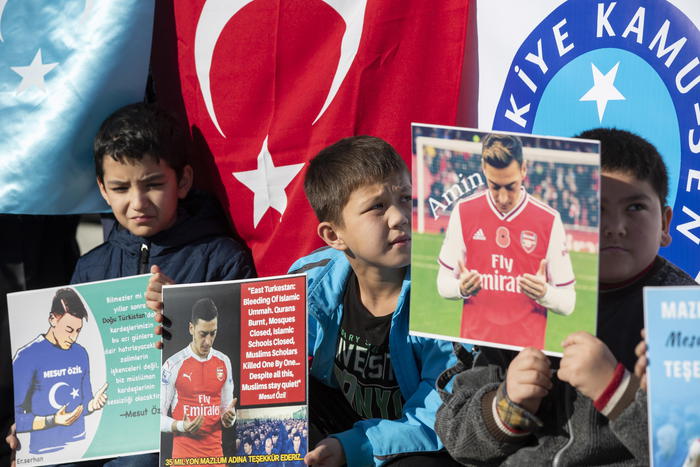 Tv Stato Cina cancella partita Arsenal