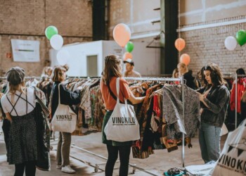 Abbigliamento Vintage al Kilo per dire basta all’inquinamento