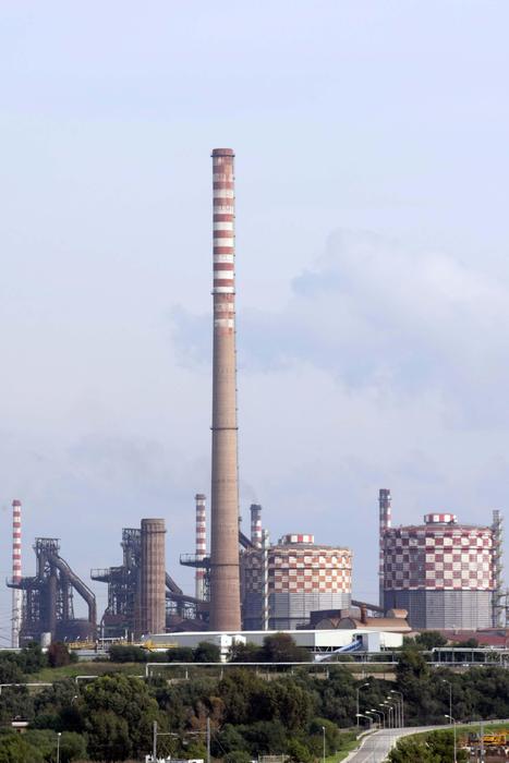 A. Mittal: slitta stop Acciaieria 1