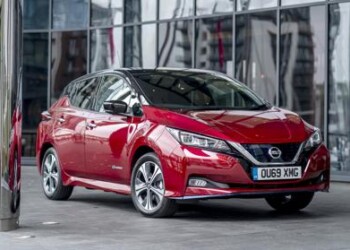 Accordo Nissan-Uber, a Londra 2 mila Leaf per mobilità a zero emissioni 