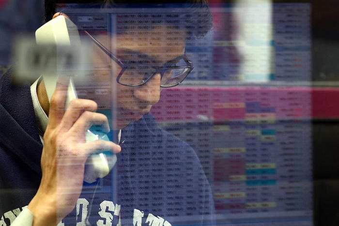 Borsa: Tokyo, apertura in calo (-0,40%)