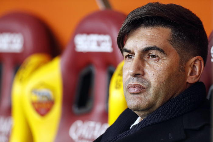 Calcio: Roma; Fonseca “pochi in attacco, sono preoccupato”