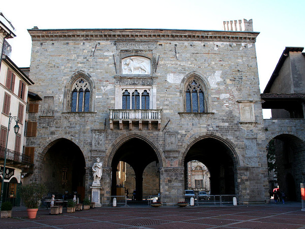 Bergamo, Palazzo della Ragione