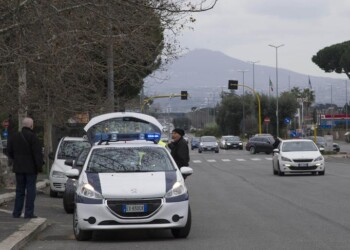 Fugge a controllo e causa incidente a Merano