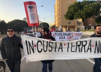 “Fuori la Nato dalla Sardegna”, corteo