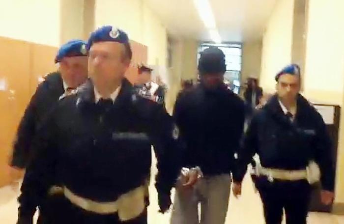 Ghigliottina a Kabobo,condanne annullate