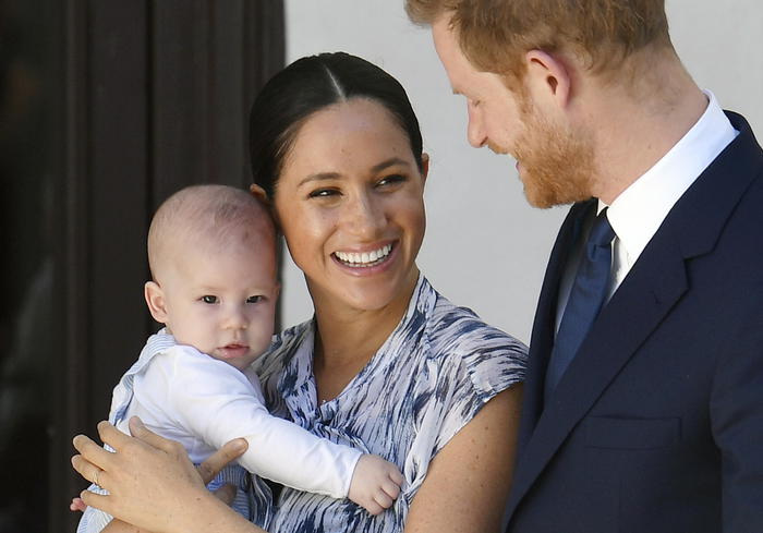 Harry e Meghan non più ‘altezze reali’