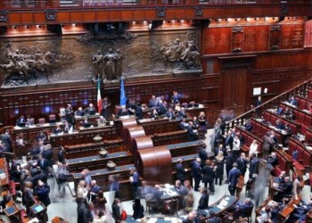 In Parlamento 100 cambi di gruppo: per un quarto sono fuoriusciti da M5S