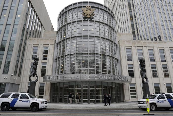 Investì giovane, Usa negano estradizione