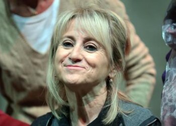 Luciana Littizzetto risponde al citofono… 