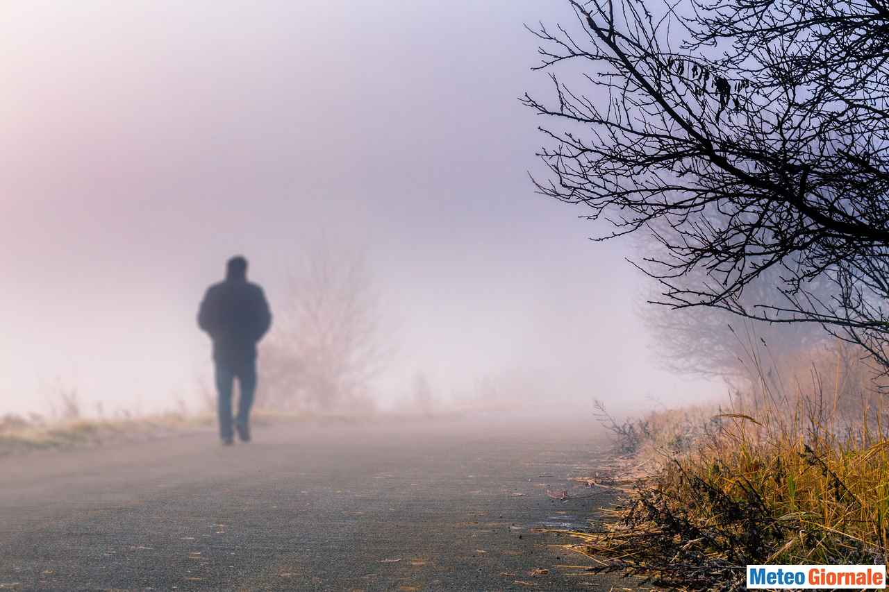 Meteo Italia: Anticiclone “stanco”, clima mite sulle coste, ma GELO e NEBBIE nelle pianure