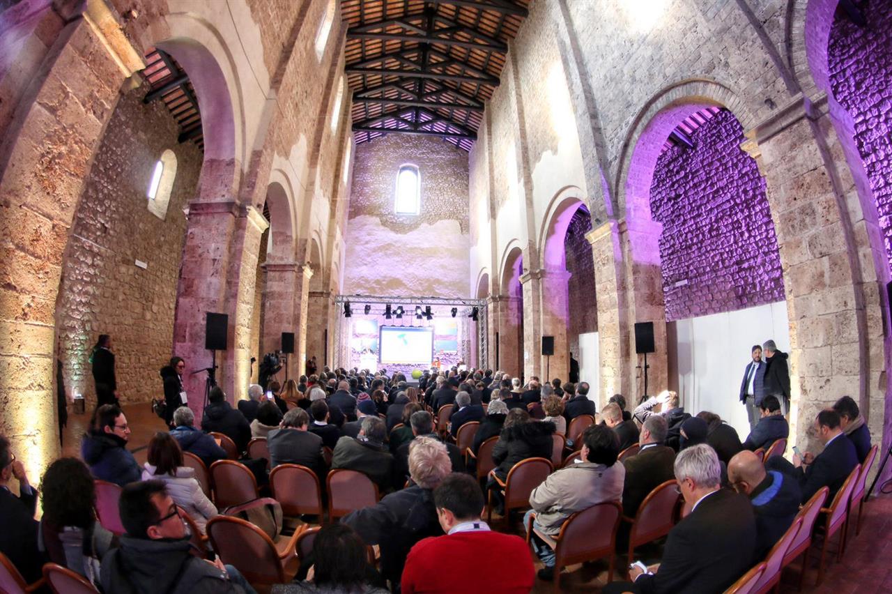 Pd-Cinque Stelle, cioè che ci avete portato a fare sopra a Palazzo Chigi se non sapete bene che fare?