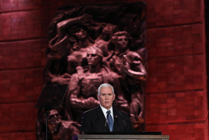 Pence, uniti contro l’antisemitismo