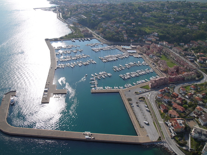 Porti: Patuanelli incontra delegazione lavoratori Trieste